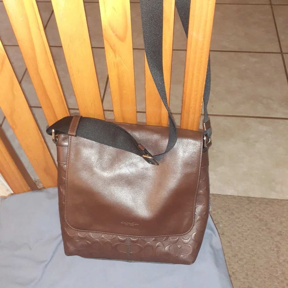 Coach signature Messenger bag